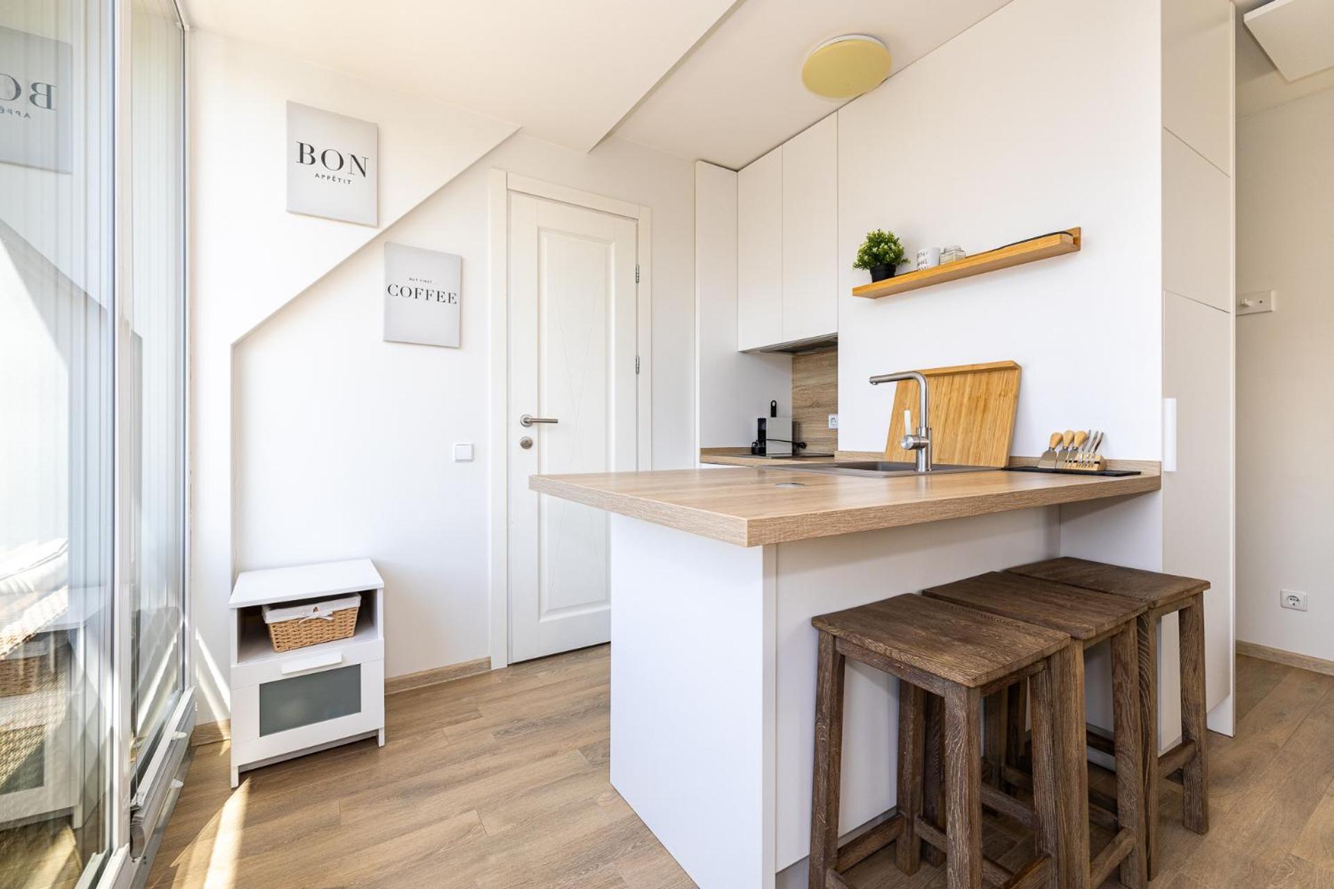 Green Shine Apartment, By Cohost Palanga Luaran gambar