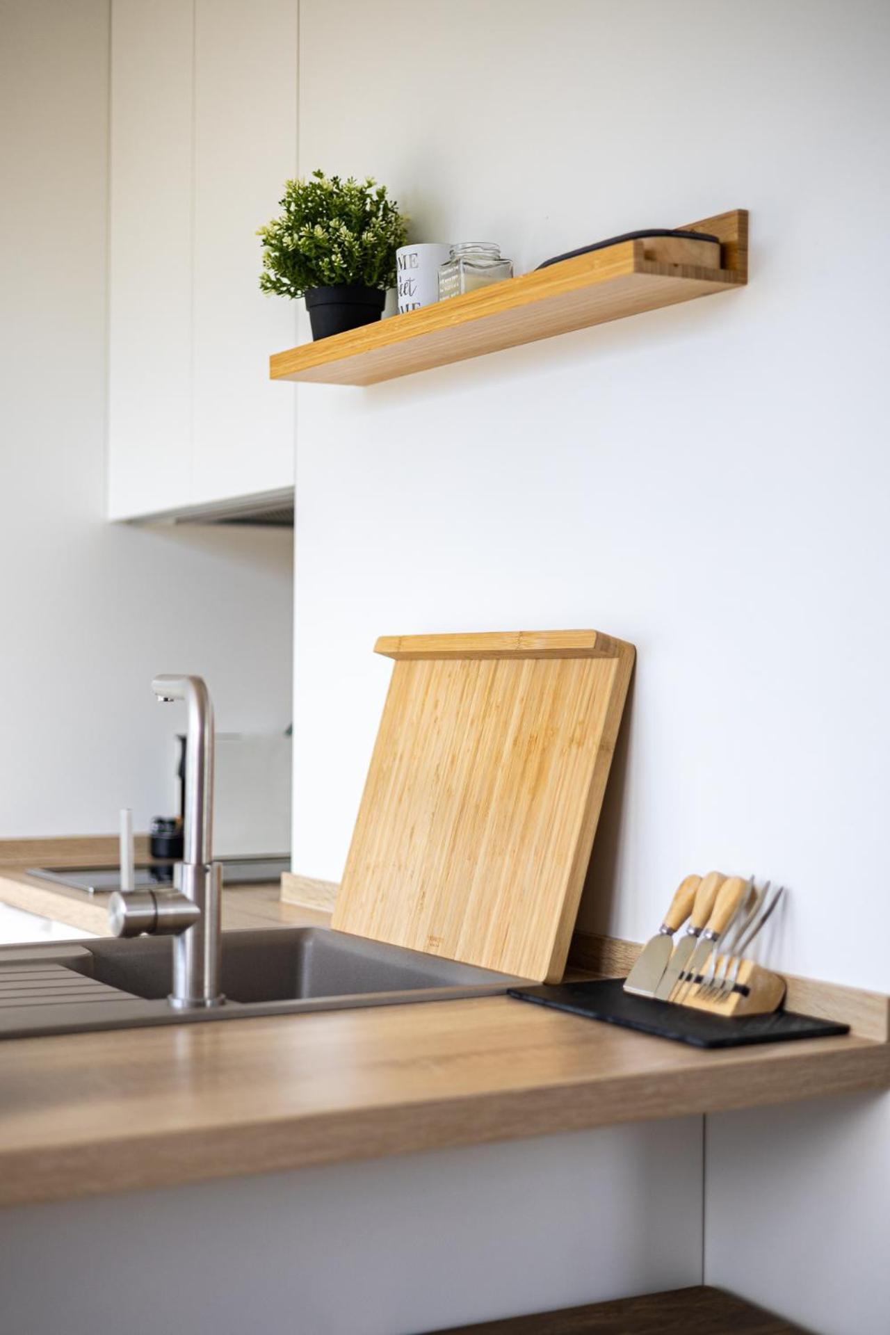 Green Shine Apartment, By Cohost Palanga Luaran gambar